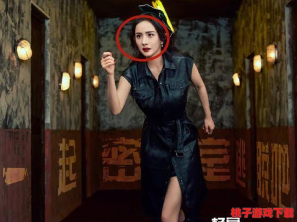 捆绑丝袜团堵觜她嘴呜呜呜,密室逃脱新玩法让你心跳加速