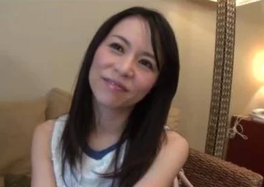 HDXXXXjapan人妻麻豆，激情四溢的日本人妻与年轻小伙的禁忌之恋，令人心动不已！