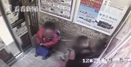 把坤坤放进女生的腚眼里，网友：这画面太崩溃了，脑补不敢想象！