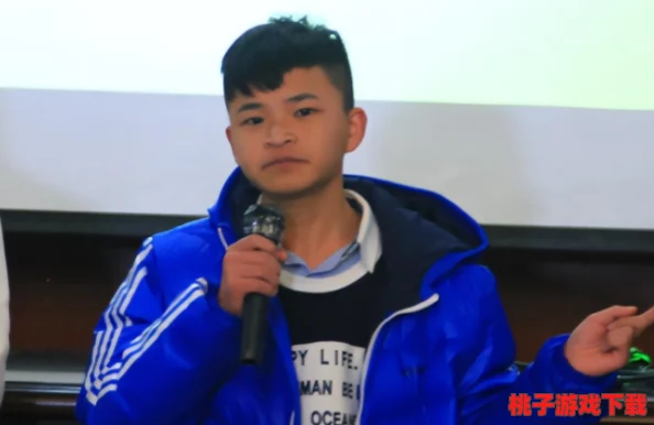世界姓交大比赛男冠军1：网友热议冠军表现出色，频频点赞其才华与努力，纷纷表示期待他未来的更多精彩表现！