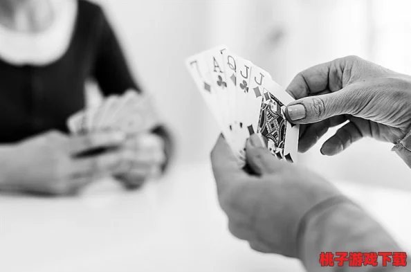 打扑克：深入理解这项经典游戏的策略与技巧，提升你的牌技水平