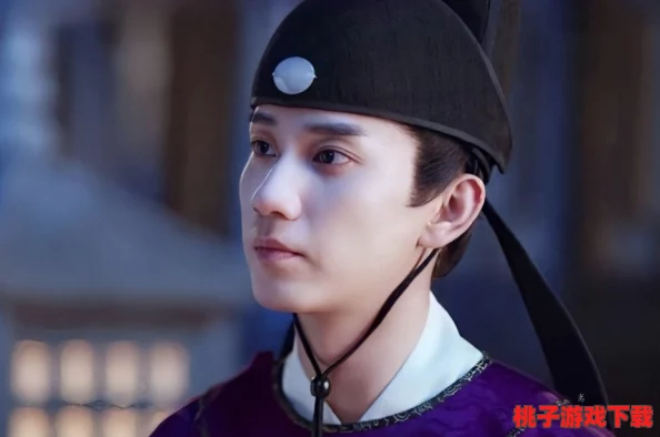 亲吻一起嗟嗟嗟很痛，爱情中的心碎与成长：如何面对情感的挑战与磨难