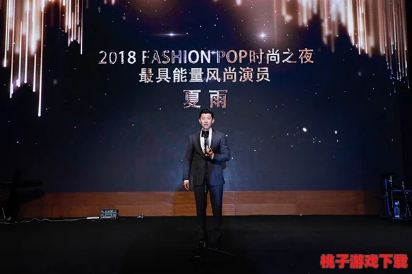 独家评测：'以闪亮之名流影夜谭'礼包，豪华内容揭秘，璀璨体验是否值得你拥有？