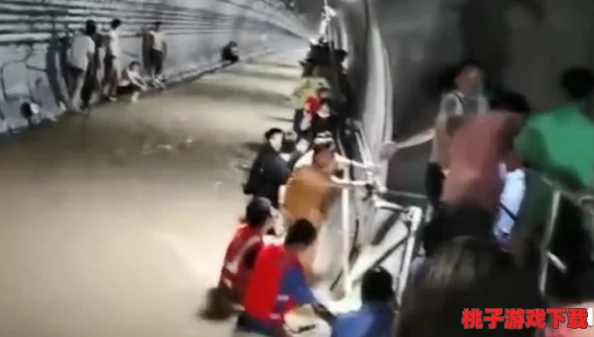 地铁紧急疏散指南：全面解析各大站点最佳撤离点位置与安全路线
