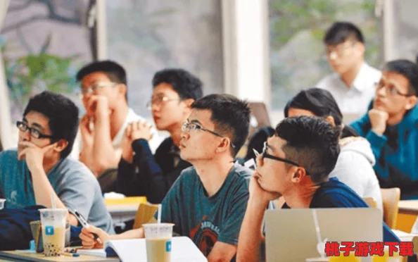 被教官在寝室里狂c，学生们纷纷反映情绪低落，校方介入调查引发广泛关注与讨论