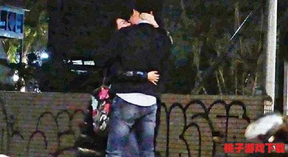 颜麝男被曝隐藏身份，背后真相引发全网热议，网友纷纷围观讨论！