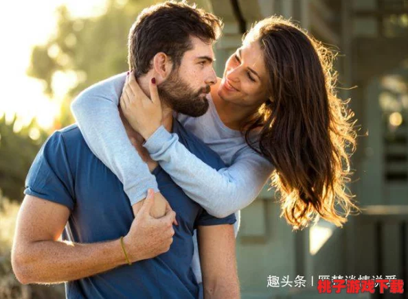 欧美妇婾窥老女人，引发广泛关注！竟然在公共场合上演惊人画面，目击者直言无法置信！