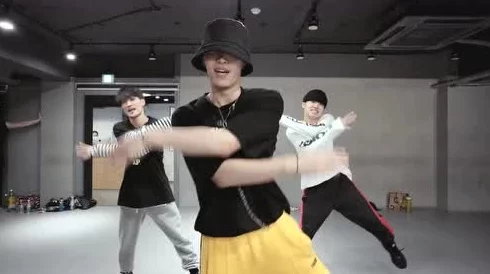 男hiphop老师教的好吗？竟然有学生因他风格独特而成了全国舞蹈赛冠军！