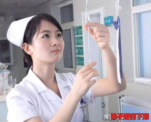 放湯的护士bd免费观看：惊人事件曝光，医疗行业潜藏不为人知的黑暗面，引发社会广泛关注与讨论！
