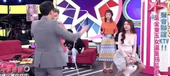 女生让男生坤坤游戏，互动中展现默契与趣味，引发网友热议和参与热潮