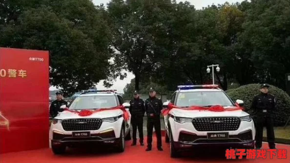 晓可耐：网友热议其独特风格与创意，纷纷表示对品牌的喜爱和期待未来更多新产品的推出