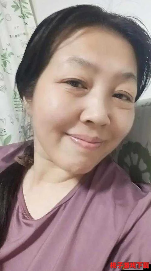 沈阳45岁老阿姨最后巅峰：她在生活的各个方面展现出令人惊叹的成就与活力，成为许多人心中的榜样
