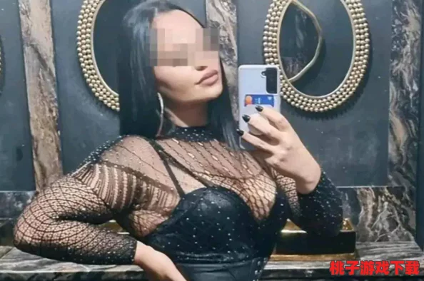 男女乱淫真视频播放网站引发社会广泛关注，网友热议背后隐秘交易与道德底线的严重滑坡！