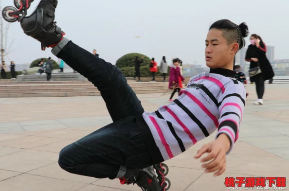 差差差不多30分钟轮滑鞋，意外成为全网热销神器，滑行体验超越你的想象！