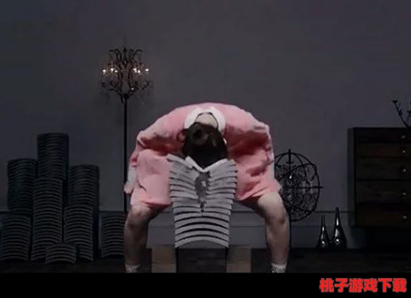 成 人黄色小视频令人震惊的真相曝光，背后隐藏着怎样不可告人的秘密和惊人的内幕？