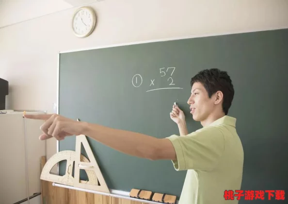 老师你好骚啊，竟然在课堂上公开分享自己的私密生活，引发全校师生