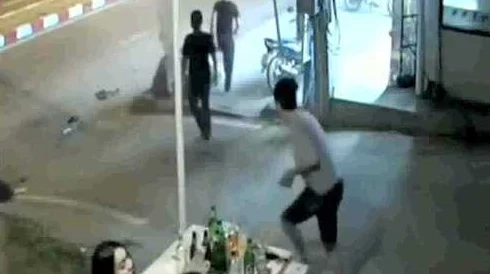 最爽两男一女3p过程视频曝光，网友热议：这样的场面你见过吗？