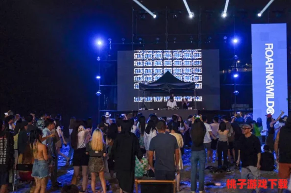 jazzy+hiphop＂掀起音乐界震撼潮流，跨界合作引发全球乐迷热议，演出现场场面火爆至极！