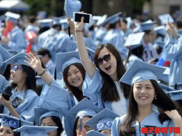 唐舞桐打开双腿下面好紧，令人震惊的事件引发热议，网友纷纷讨论背后的真相与影响！