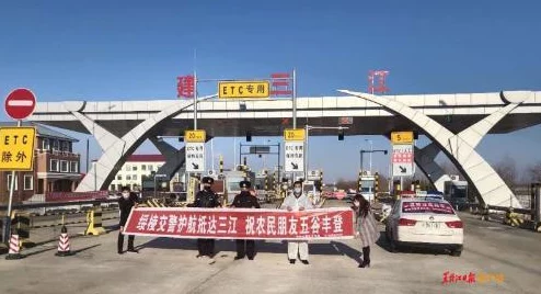 《刀塔传奇》第二章启程首战：完美护送策略与实战技巧全解析指南