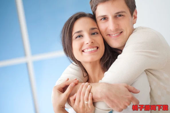 男人女人床上视频：惊人发现！这段视频竟揭示了隐藏在情侣生活中的不为人知的秘密！