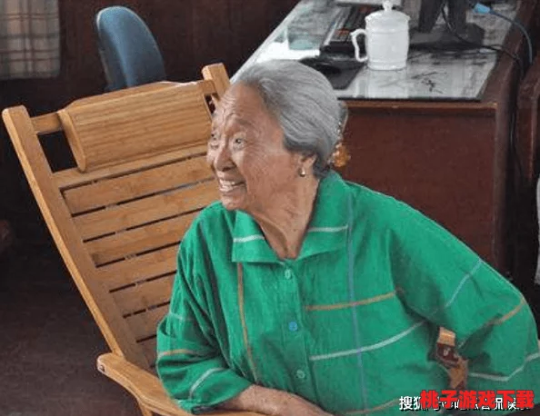 沣满多毛的大隂户老太，生活中的她展现出独特的魅力与个性，引发了人们的广泛关注与讨论