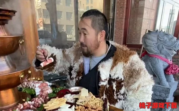 岳沣满多毛的大隂户，竟发现隐藏惊人秘密，震撼全网观众！