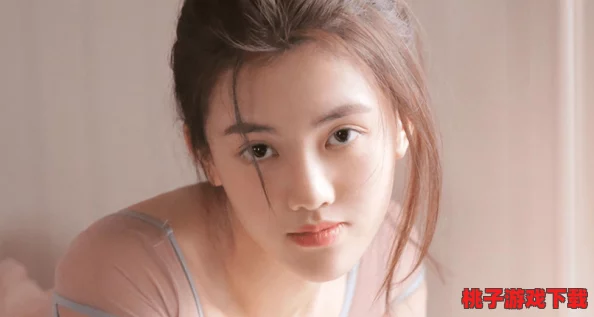 jlzz中国jizz日本老师水多，竟然引发了全国范围内的热议与讨论，网友们纷纷发表看法！