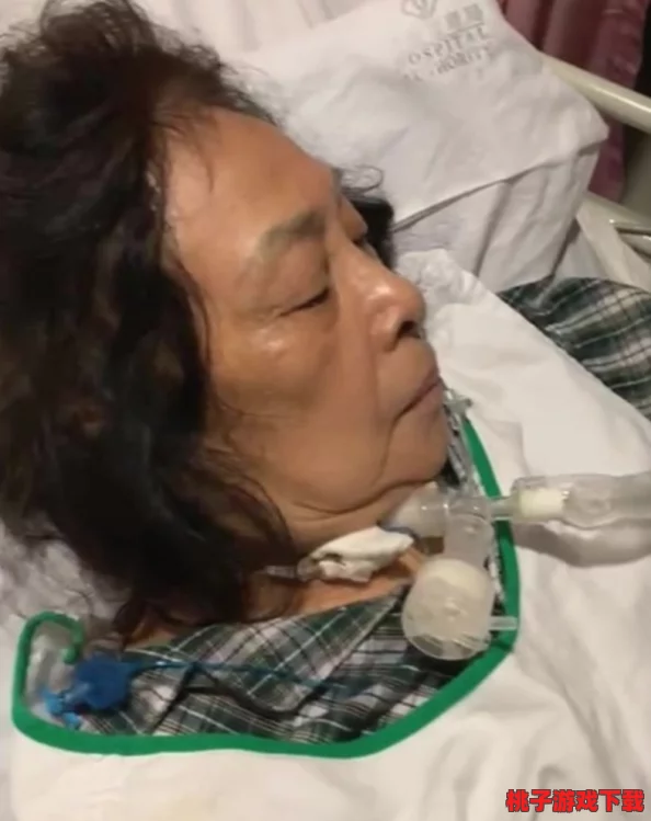 女生手脚绑住嘴巴贴上胶布，可能是出于某种极端情绪或心理状态的表现，引发了人们对其背后原因的关注与讨论