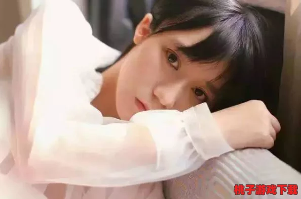美女的隐私免费高清视频：惊人发现，竟然有大量未授权视频在网上流传，引发社会广泛关注！